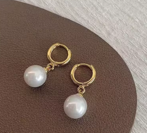 Deluxe Pearl Earrings