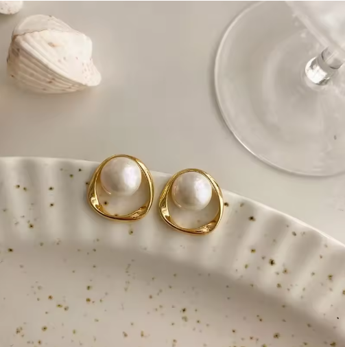 Premium Pearl Earrings