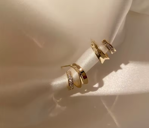 Luxe Aura Earrings